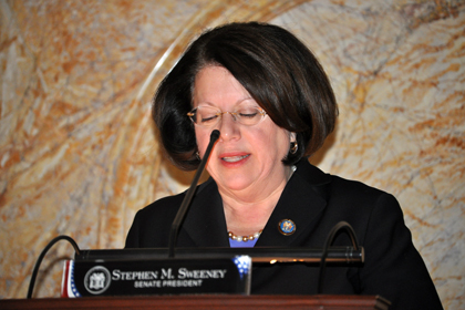 Senator Linda Greenstein, D-Middlesex and Mercer, addresses the State Senate after being sworn in to office.