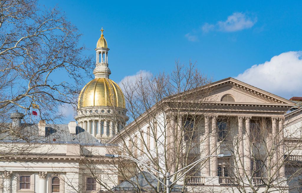 Smith, Codey Bill to Require an Environmental Sustainability Plan for the State House Complex Passes Senate