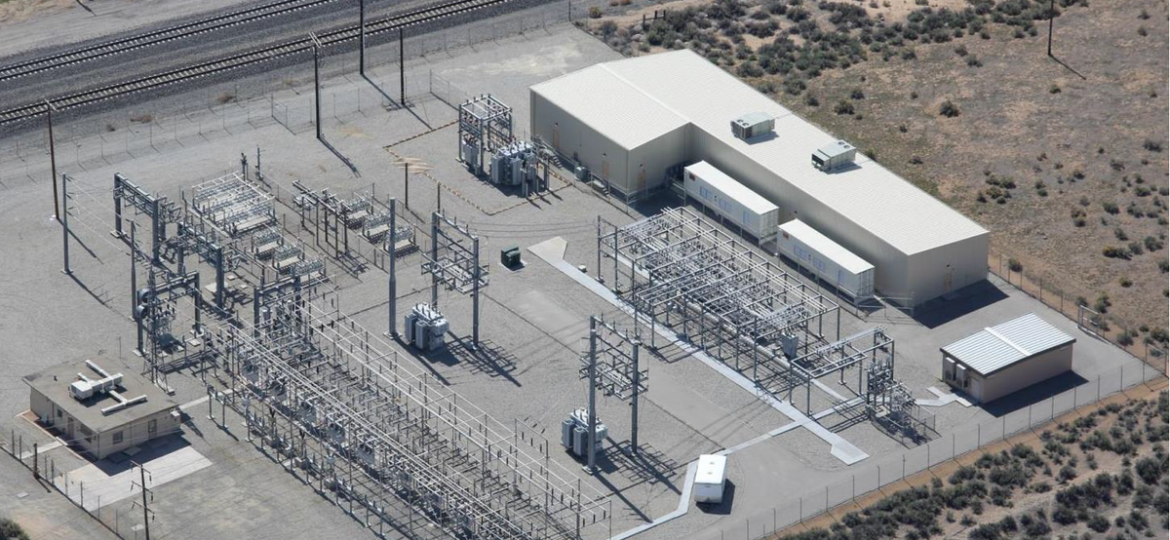 1200px-Overhead_View_of_Tehachapi_Energy_Storage_Project,_Tehachapi,_CA